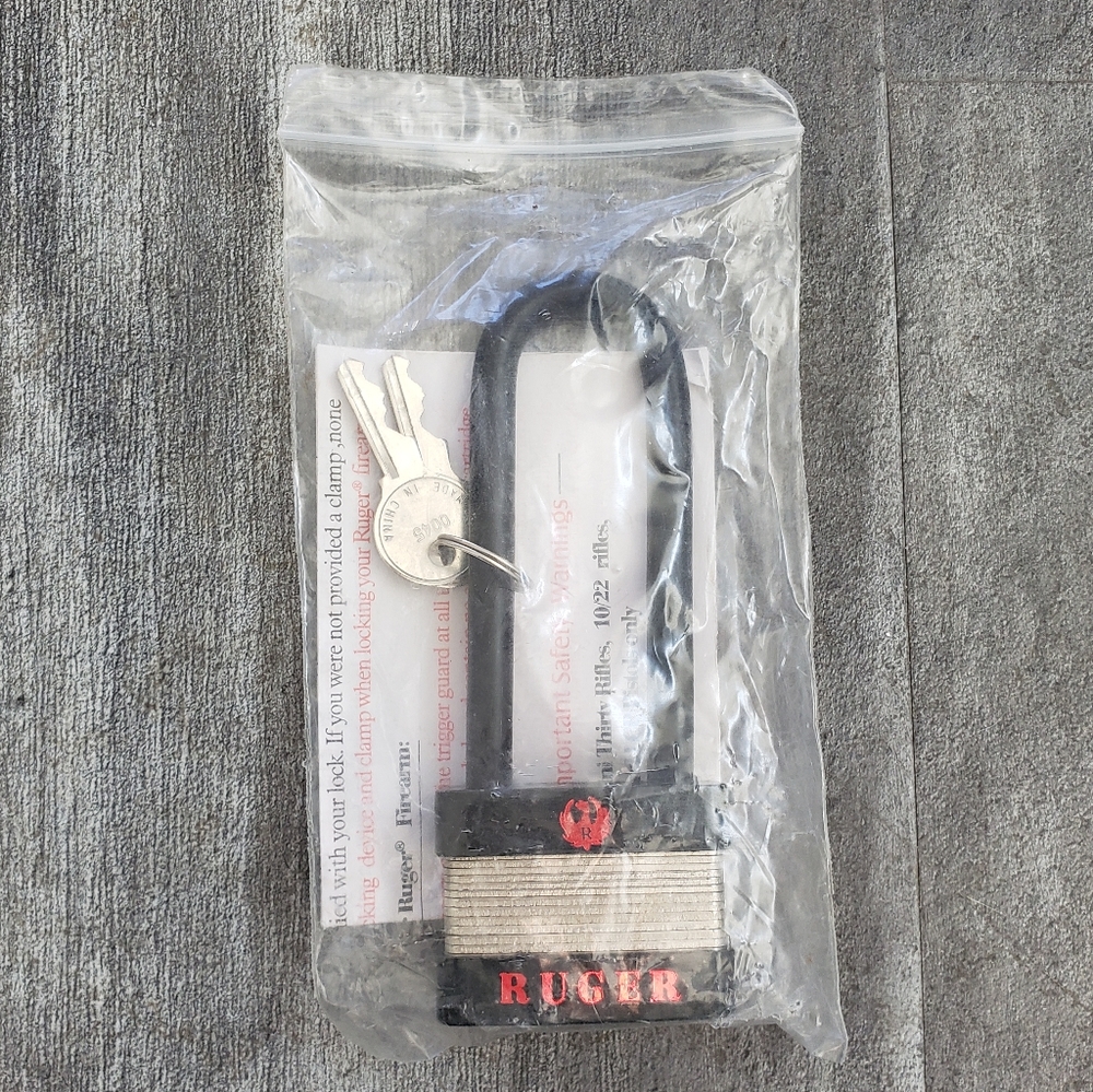 Black Red RUGER Gun Lock w/Keys - Picture 5 of 5